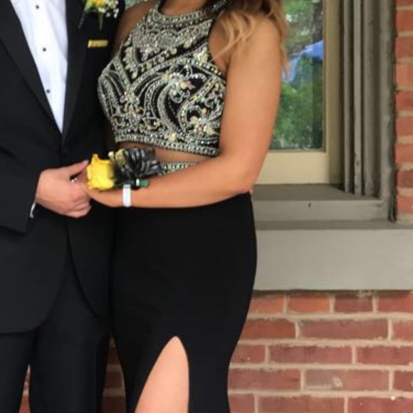 prom dress - Picture 2 of 5